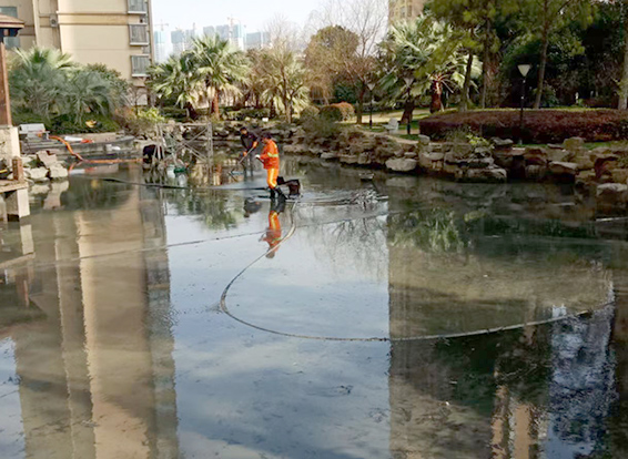 岚皋景观池淤泥清理